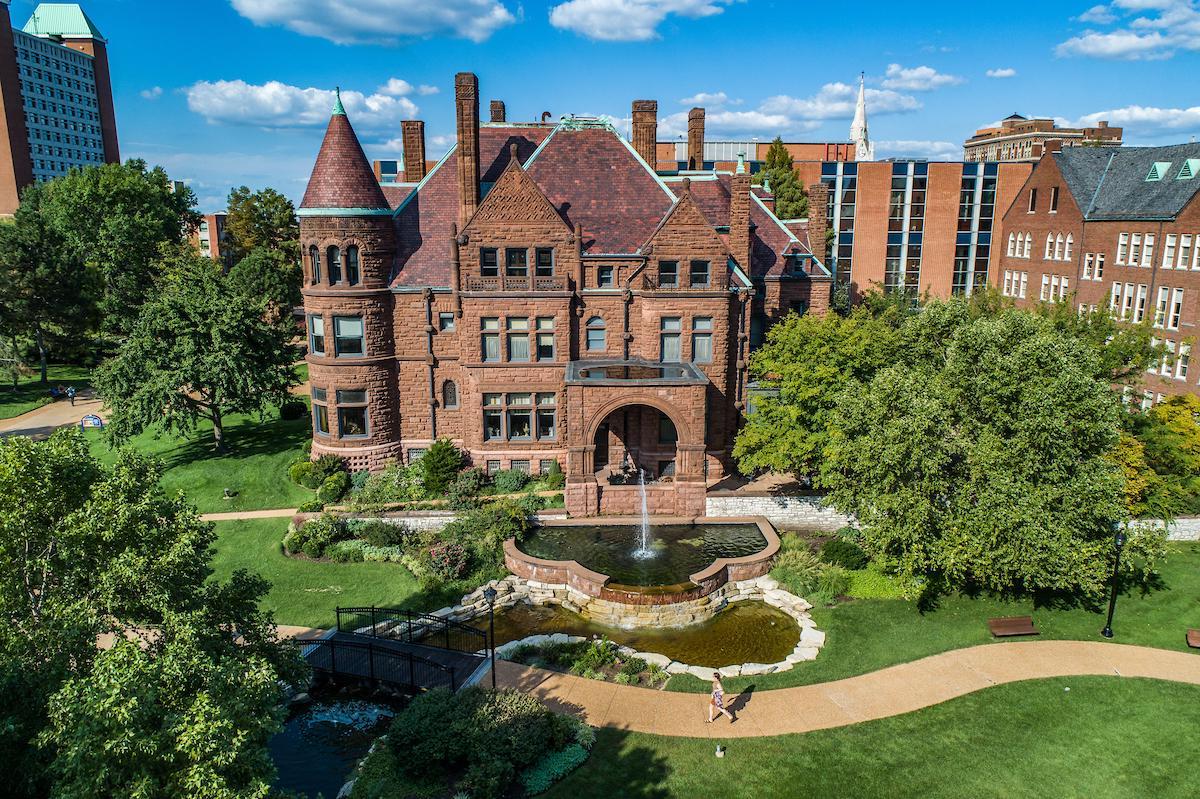 The historic Samual Cupples House, once 博彩网址大全's student union, is currently a museum open to the public and one of the most photographed spots on campus. 